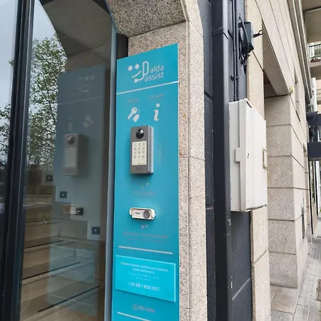 بيت ضيافة Alda Puerta Coruna 2*