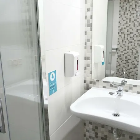 بيت ضيافة Alda Puerta Coruna