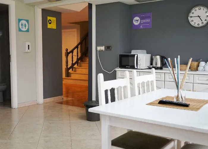 Alda Puerta Coruna Konukevi 2*