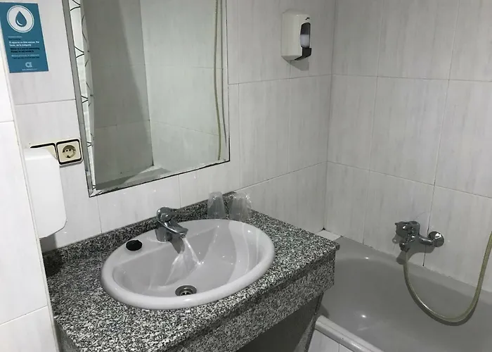 Alda Puerta Coruna 2*